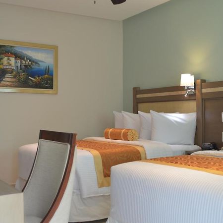 Hotel Villa Magna Poza Rica Zewnętrze zdjęcie
