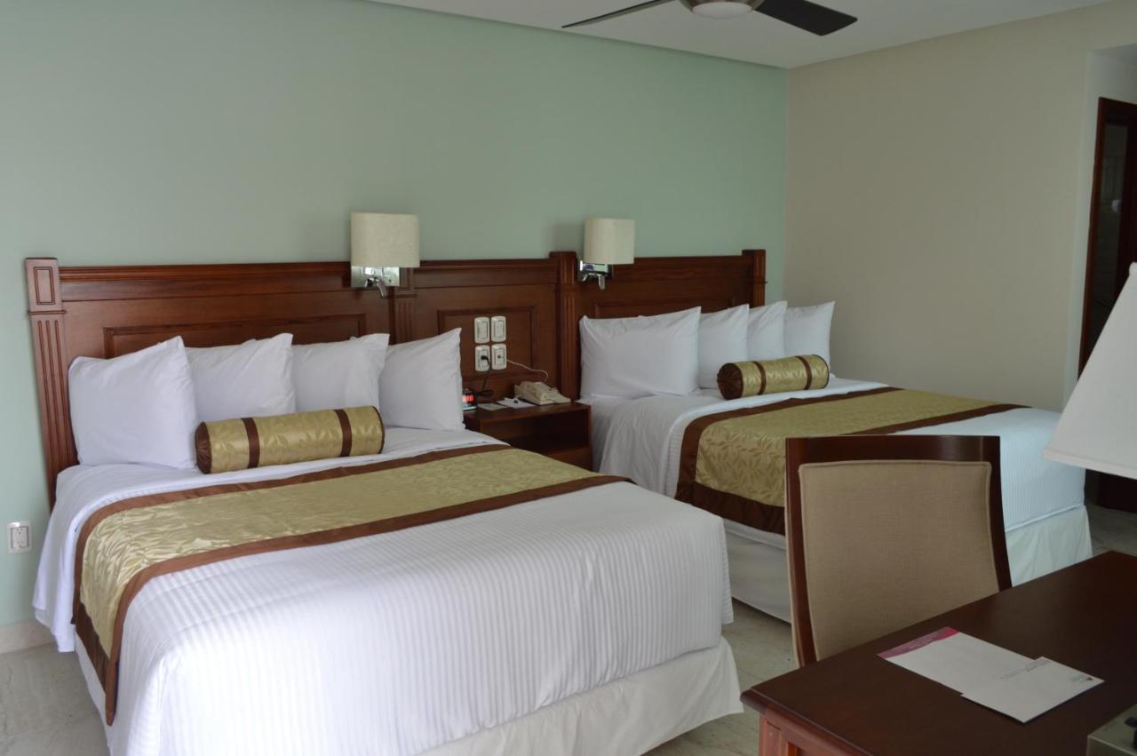 Hotel Villa Magna Poza Rica Zewnętrze zdjęcie