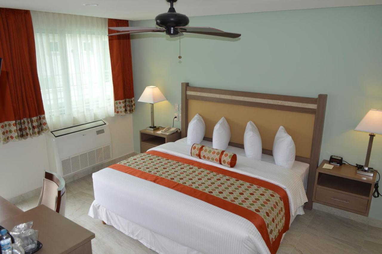 Hotel Villa Magna Poza Rica Zewnętrze zdjęcie