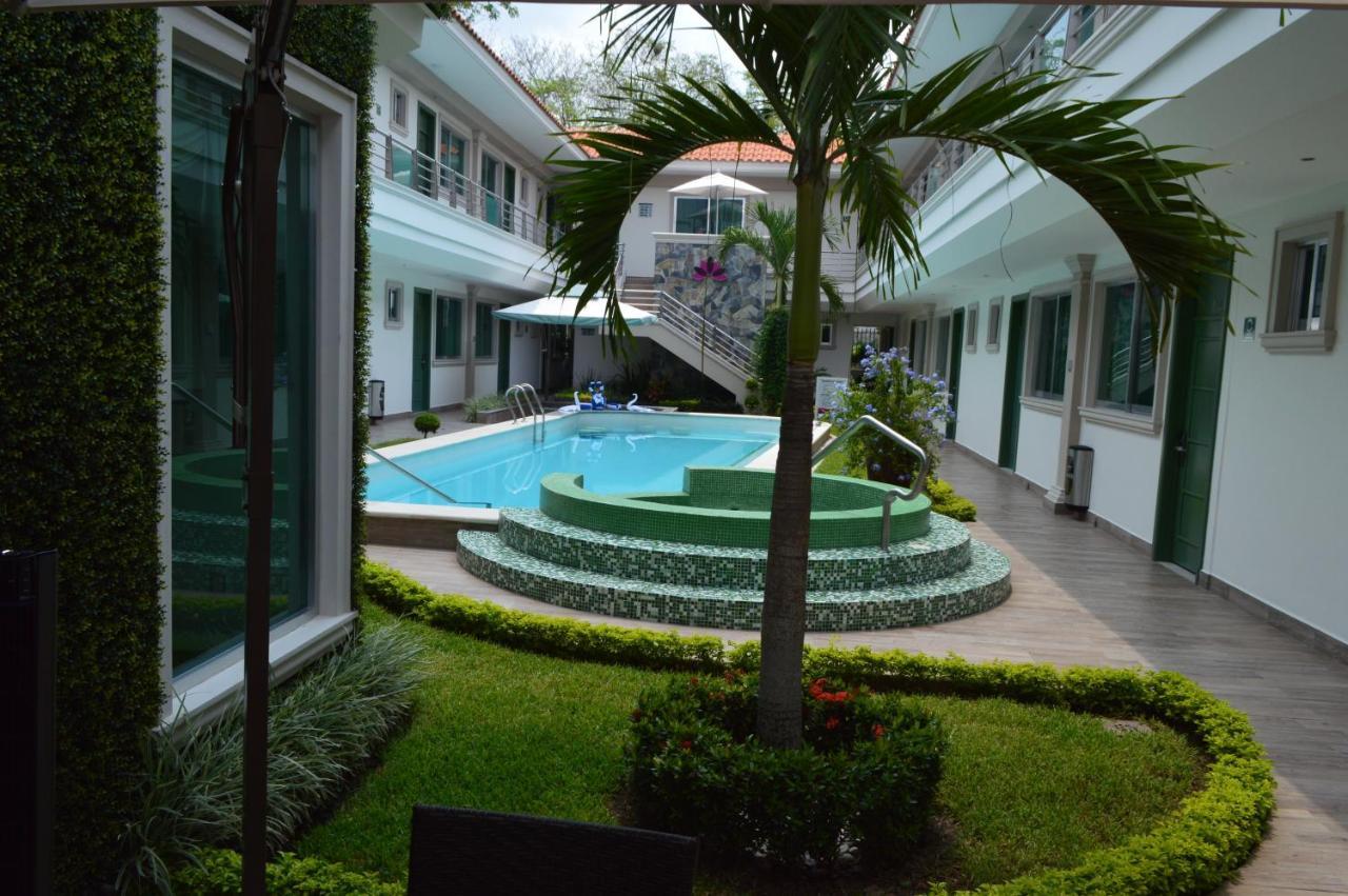 Hotel Villa Magna Poza Rica Zewnętrze zdjęcie